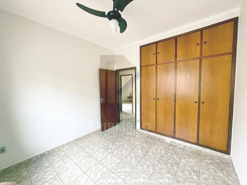 Casa para alugar com 3 quartos, 200m² - Foto 21