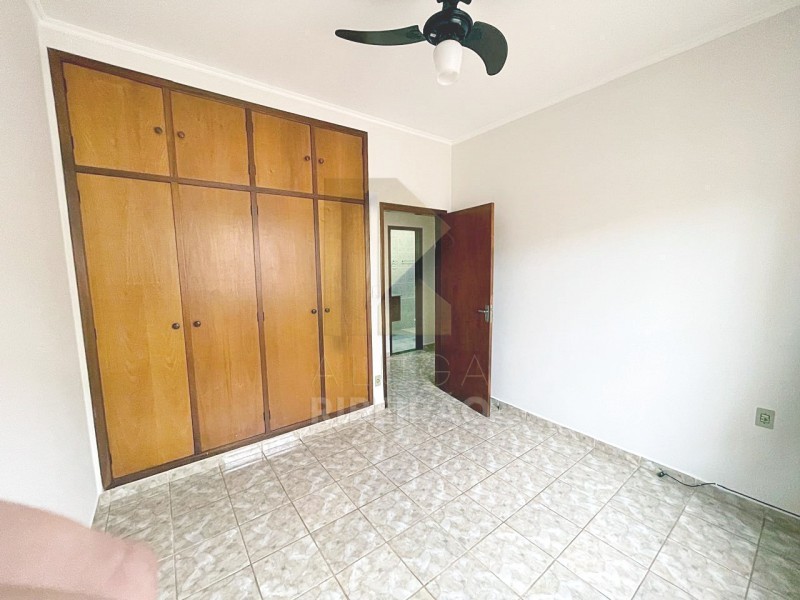 Casa para alugar com 3 quartos, 200m² - Foto 19