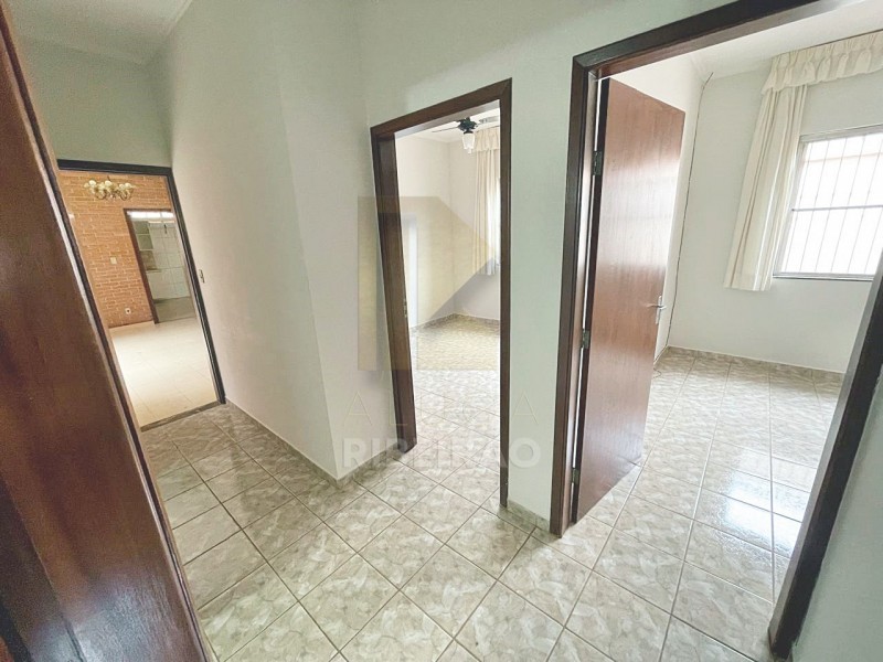 Casa para alugar com 3 quartos, 200m² - Foto 13