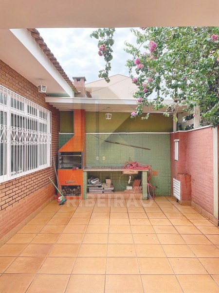 Casa para alugar com 3 quartos, 200m² - Foto 1