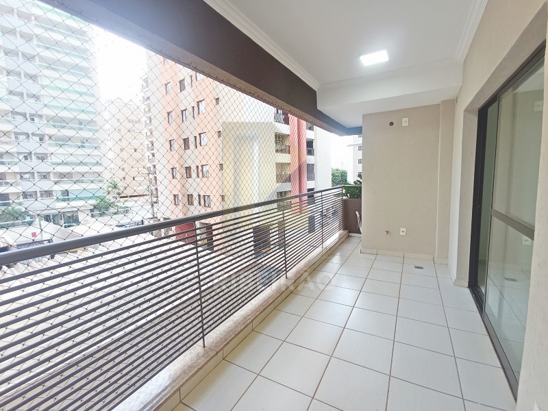 Apartamento para alugar com 3 quartos, 112m² - Foto 2