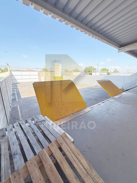 Depósito-Galpão-Armazém para alugar, 900m² - Foto 4