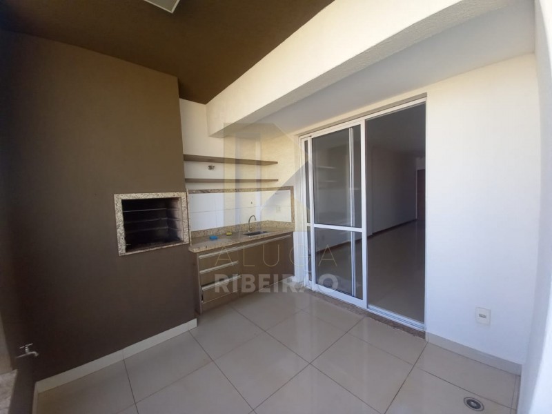 Apartamento para alugar com 3 quartos, 115m² - Foto 1