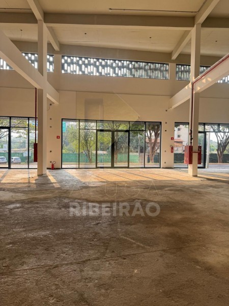 Prédio Inteiro para alugar, 68m² - Foto 2