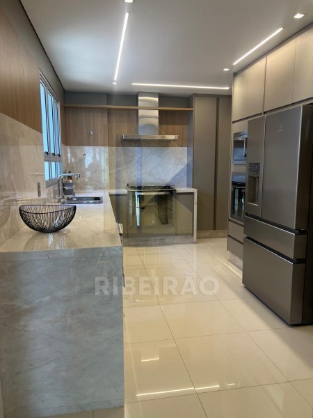 Apartamento para alugar com 4 quartos, 246m² - Foto 5