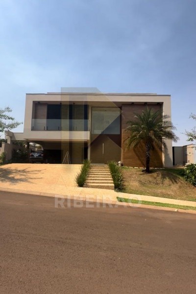 Casa para alugar com 4 quartos, 518m² - Foto 1