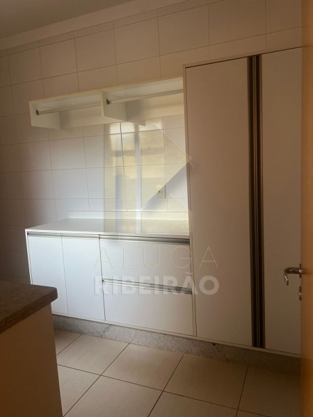 Apartamento para alugar com 4 quartos, 180m² - Foto 9