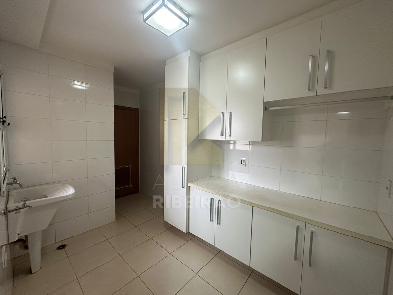 Apartamento à venda com 3 quartos, 180m² - Foto 21