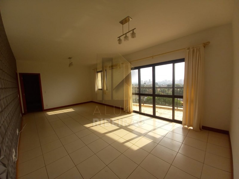 Apartamento para alugar com 3 quartos, 140m² - Foto 1