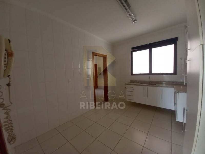 Apartamento para alugar com 3 quartos, 140m² - Foto 18