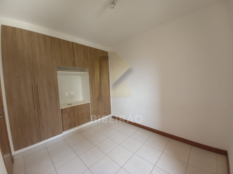 Apartamento para alugar com 3 quartos, 140m² - Foto 16