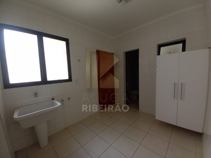 Apartamento para alugar com 3 quartos, 140m² - Foto 22