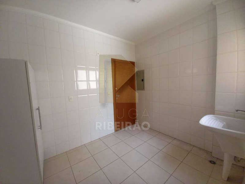 Apartamento para alugar com 3 quartos, 140m² - Foto 21